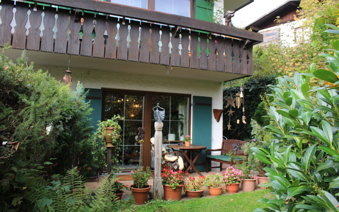 Verkauft: Elegante Erdgeschosswohnung mit Terrasse in Bad Endorf